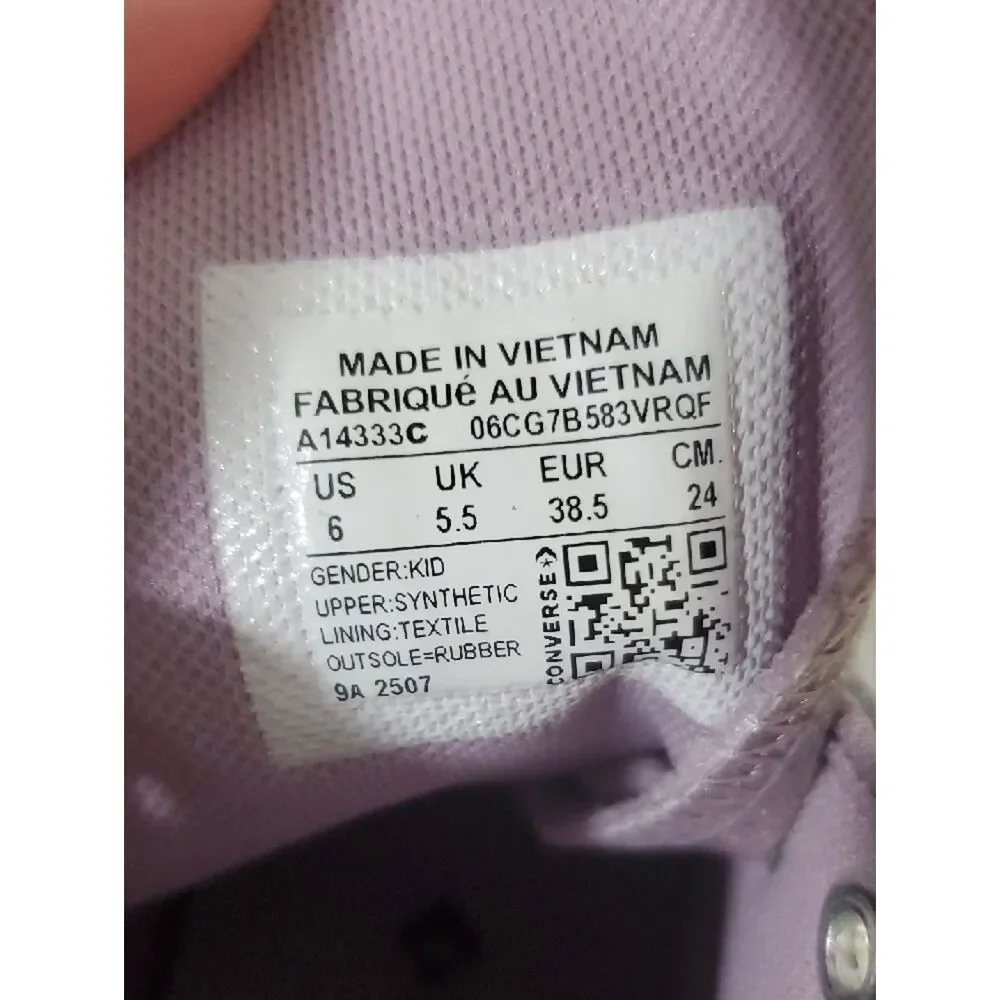 Converse CTAS Hi Tops Altitude Lilac Sparkly Size 6 Big Kid NIB